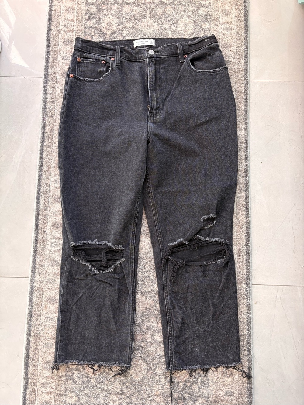 Abercrombie & Fitch Black Distressed Cropped Jeans